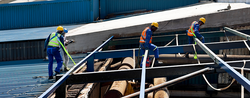 How DRAM Ensures Safety During Industrial Roof Replacement